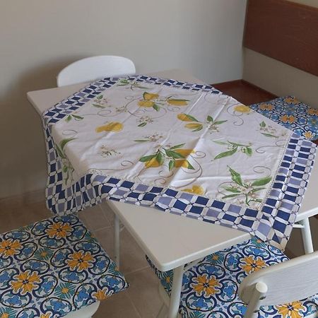 فيلا Casa Vicino Mondello باليرمو المظهر الخارجي الصورة